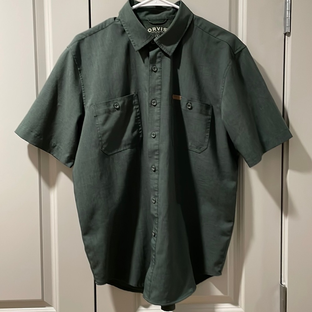 Orvis Men’s Short Sleeve Shirt Green Medium Gently Worn Button Up Vacation Shirt - Picture 1 of 6